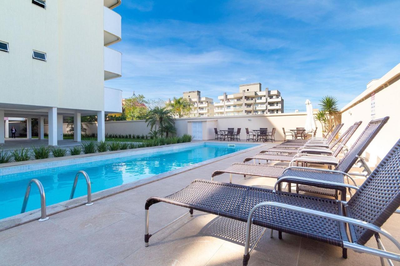 Aluguel Apartamento 2 Quartos Piscina Bombas Sc 419 Apartment Бомбиняс Екстериор снимка